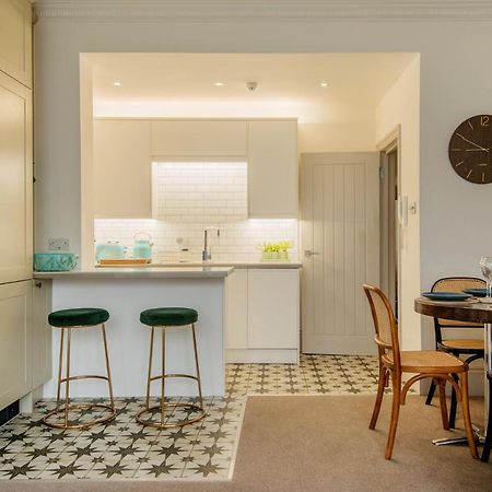 Beautiful, Central, 3 Min Walk From Beach, 2 King Doubles Brighton ภายนอก รูปภาพ