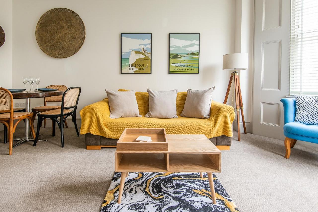 Beautiful, Central, 3 Min Walk From Beach, 2 King Doubles Brighton ภายนอก รูปภาพ